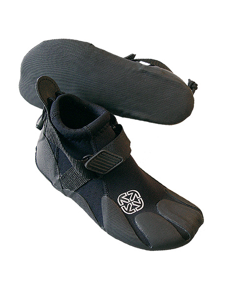 2mm_top_reef_boots.jpg